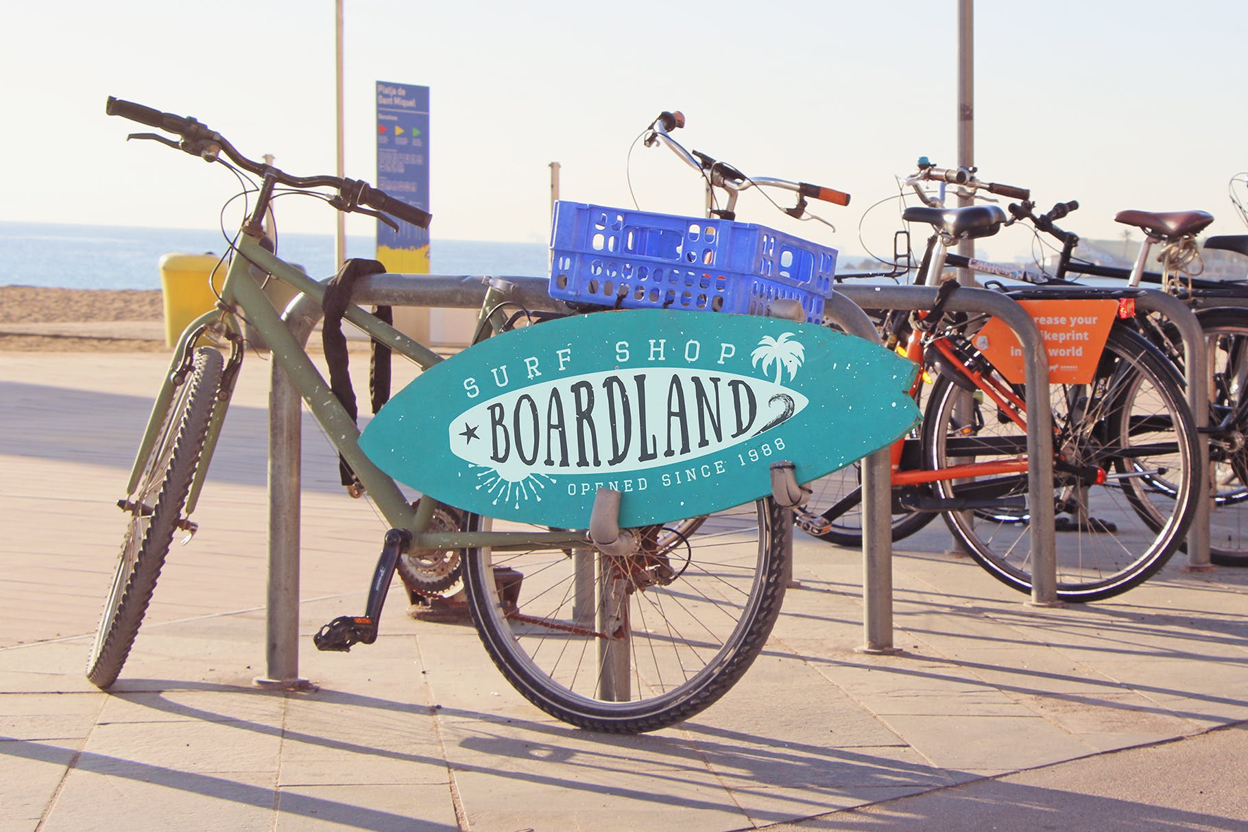 城市冲浪板标志告示牌设计样机模板 Surf Sign Mockup插图(1)