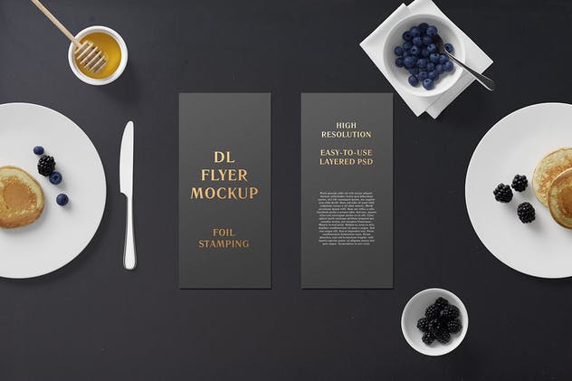 高端铝箔冲压工艺DL传单样机 DL Flyer With Foil Stamping Mockup – Breakfast Set插图(1)