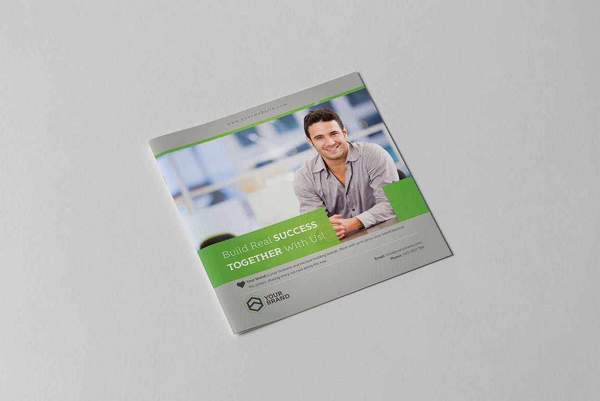 企业宣传精装画册版式设计INDD模板下载 Light Business Square Brochure插图(2)