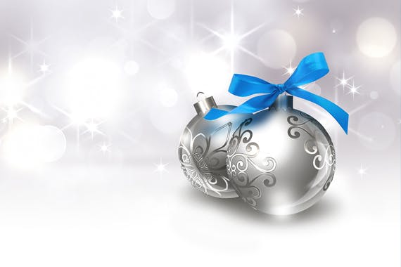 蓝色蝴蝶结圣诞球高清背景图素材 Christmas balls with blue bow插图1