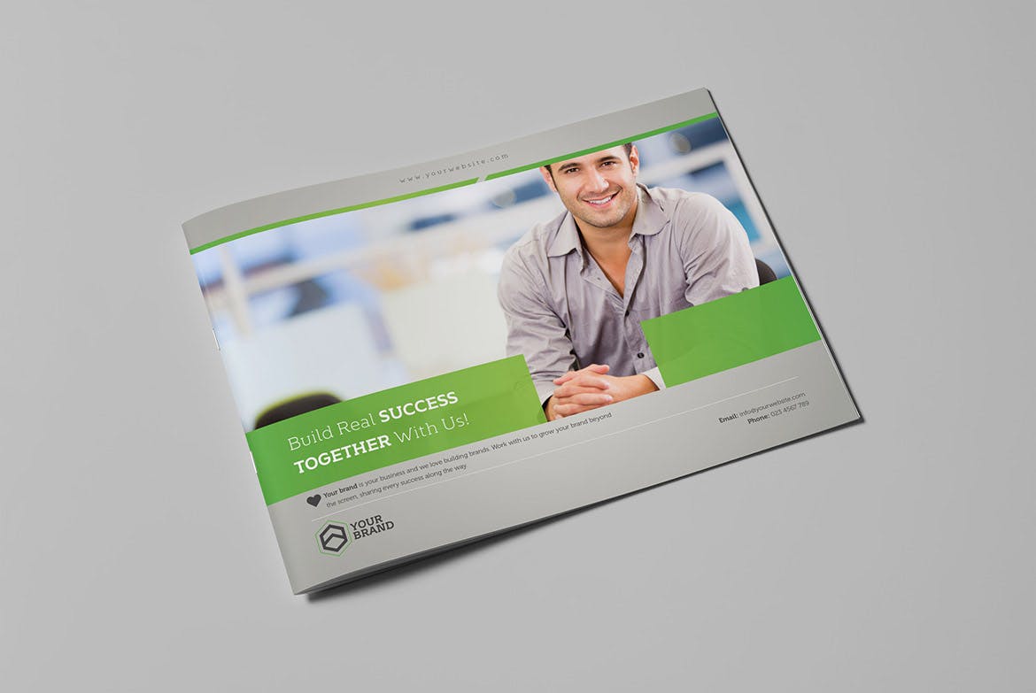 横版公司/企业画册设计设计模板 LIght Business Landscape Brochure插图1