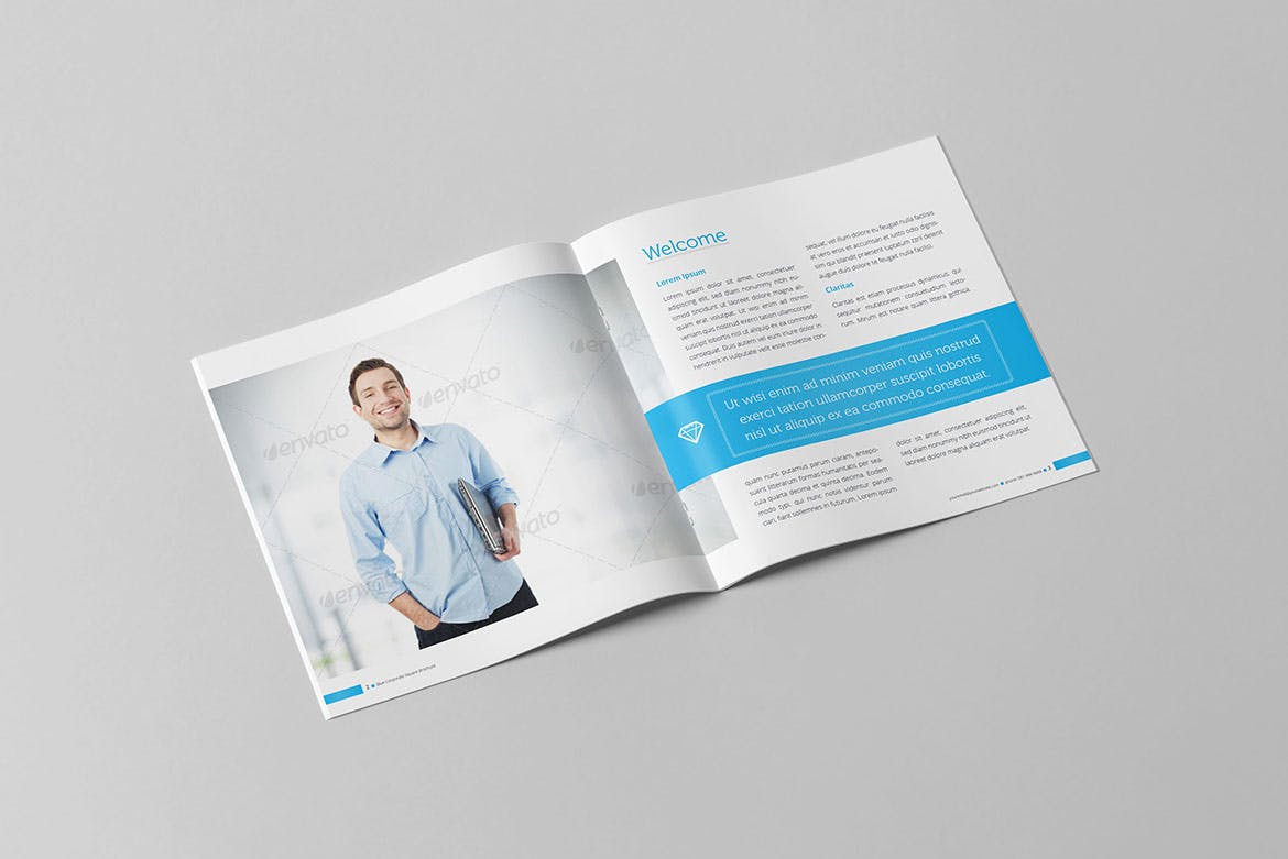 信息科技企业公司画册设计模板素材 Blue Corporate Square Brochure插图1