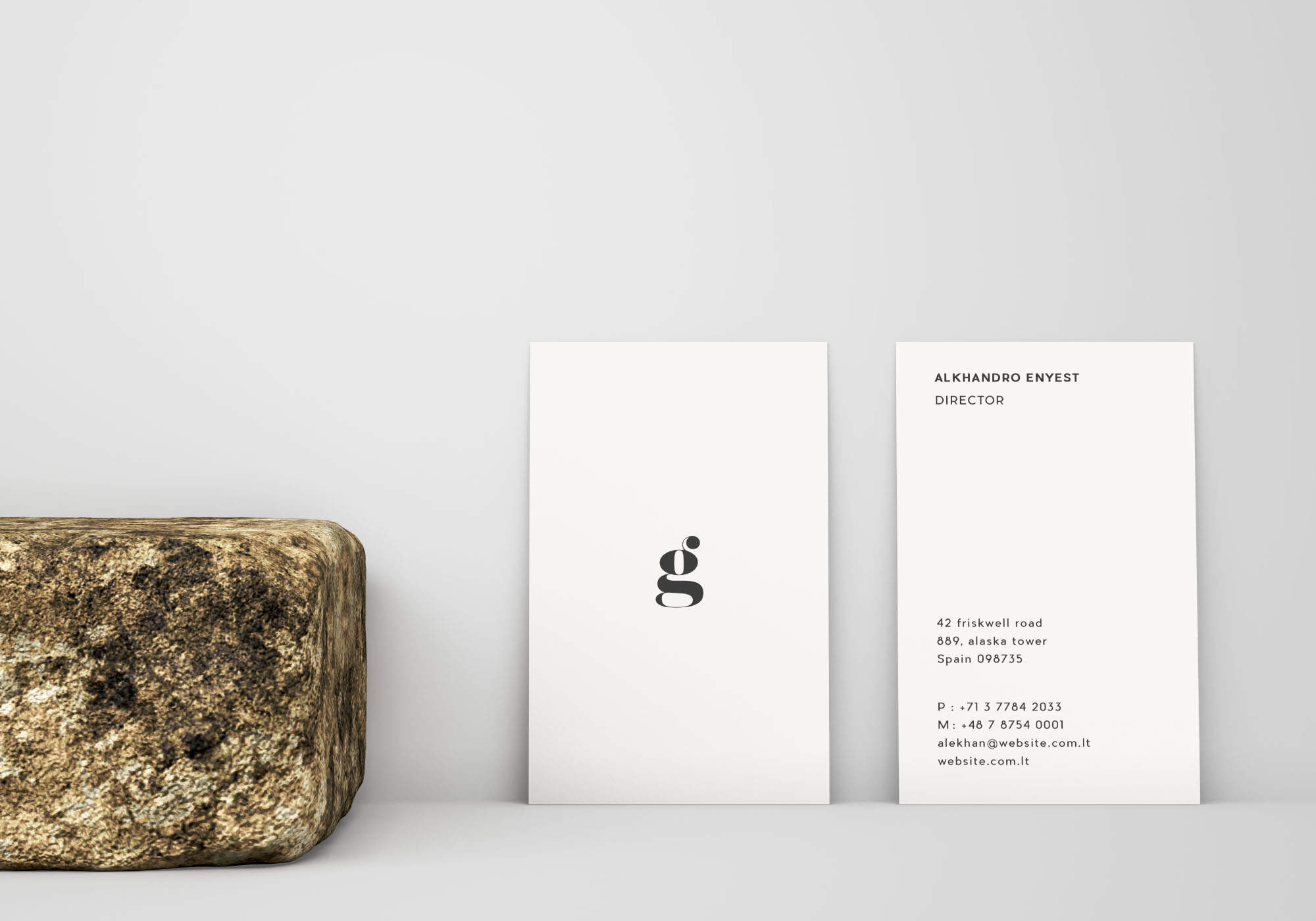 竖版设计企业名片正背面效果图样机 Vertical Business Card Mockup – Front & Back插图