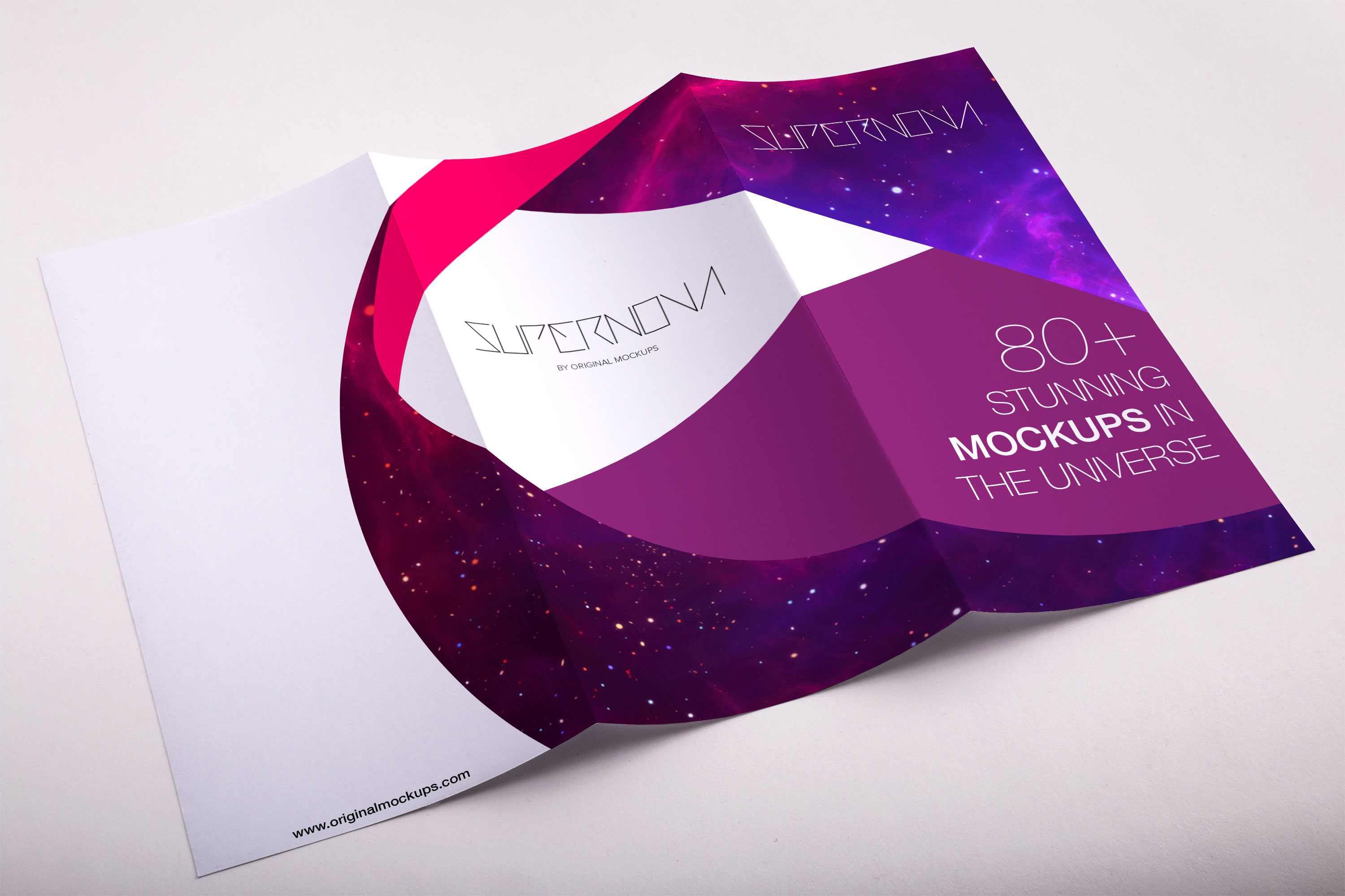 A4尺寸大小三折页传单外观排版设计PSD模板01 A4 Trifold Brochure PSD Mockup 01插图