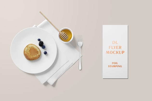 高端铝箔冲压工艺DL传单样机 DL Flyer With Foil Stamping Mockup – Breakfast Set插图(4)
