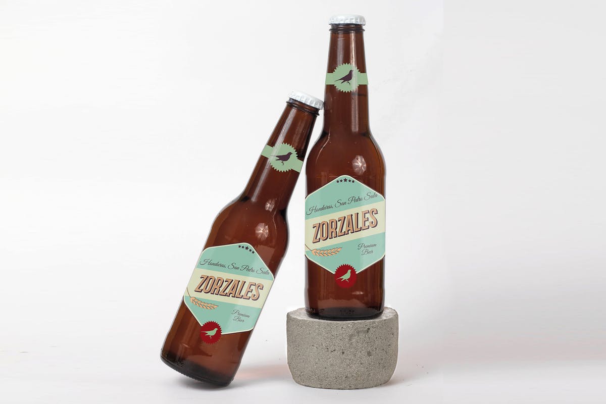 棕色玻璃啤酒瓶样机设计模板V2 Beer Bottle Mock Up Vol 02插图