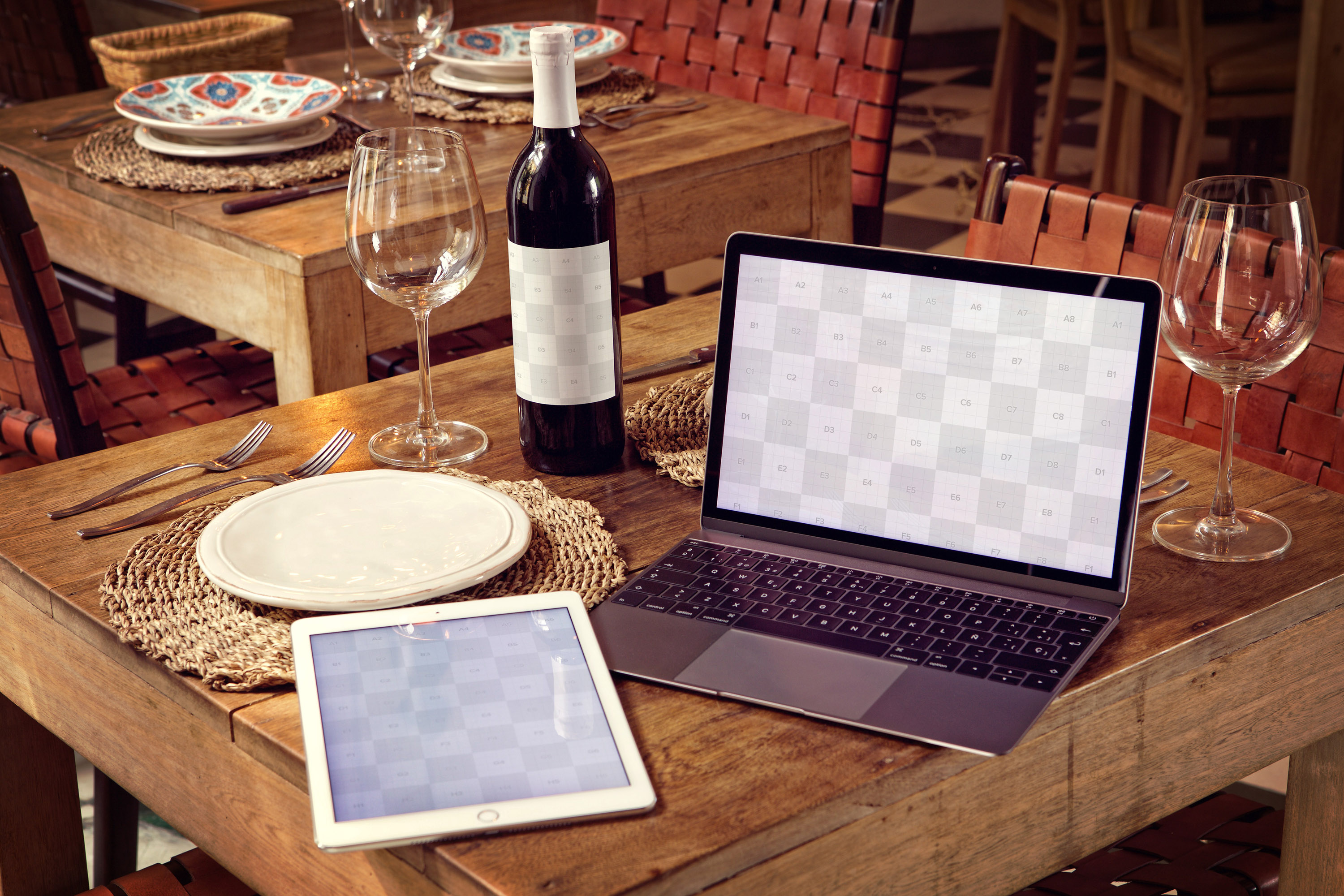 酒瓶/iPad Air/MacBook品牌VI设计样机模板 Wine Bottle, iPad Air 2, Macbook Mockup插图(1)
