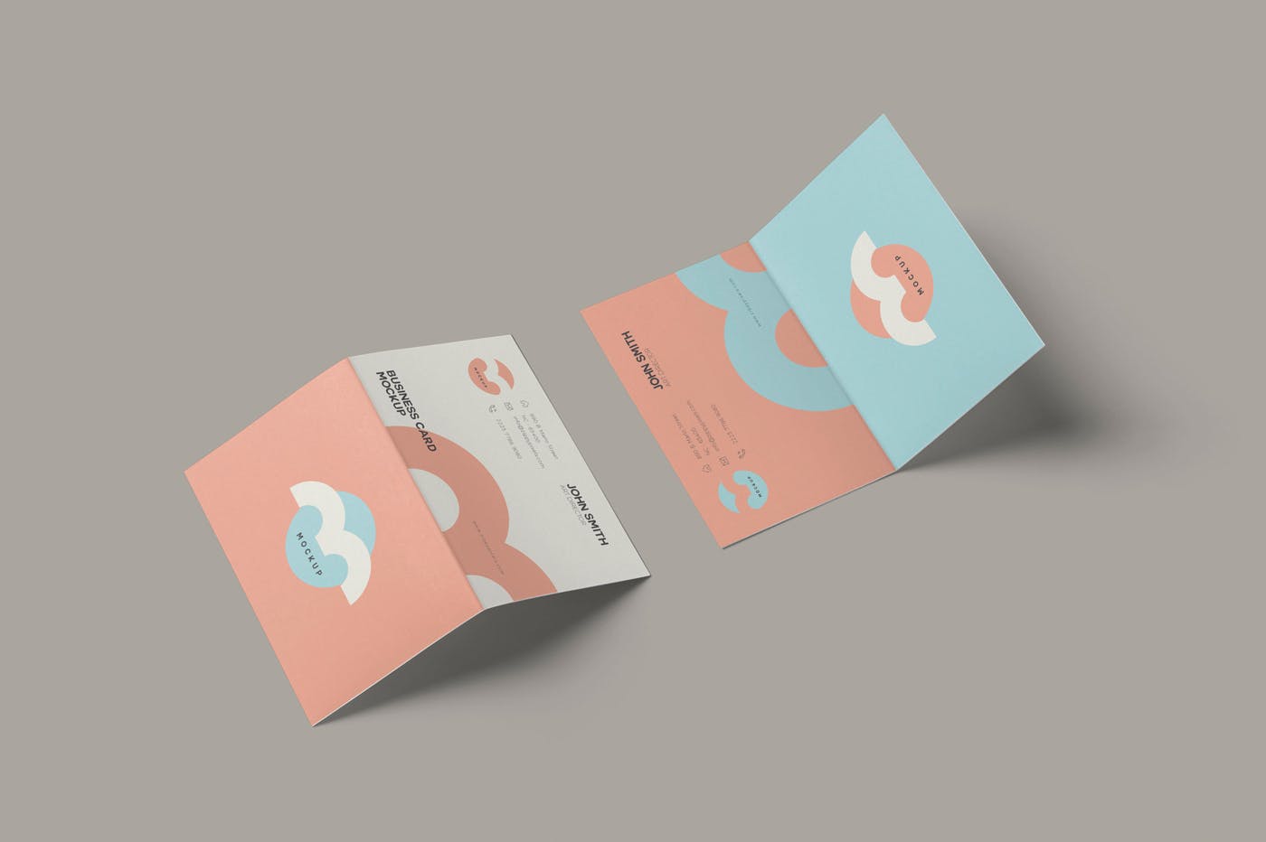 折叠式名片设计效果图样机模板 Folded Business Card Mockup插图(2)