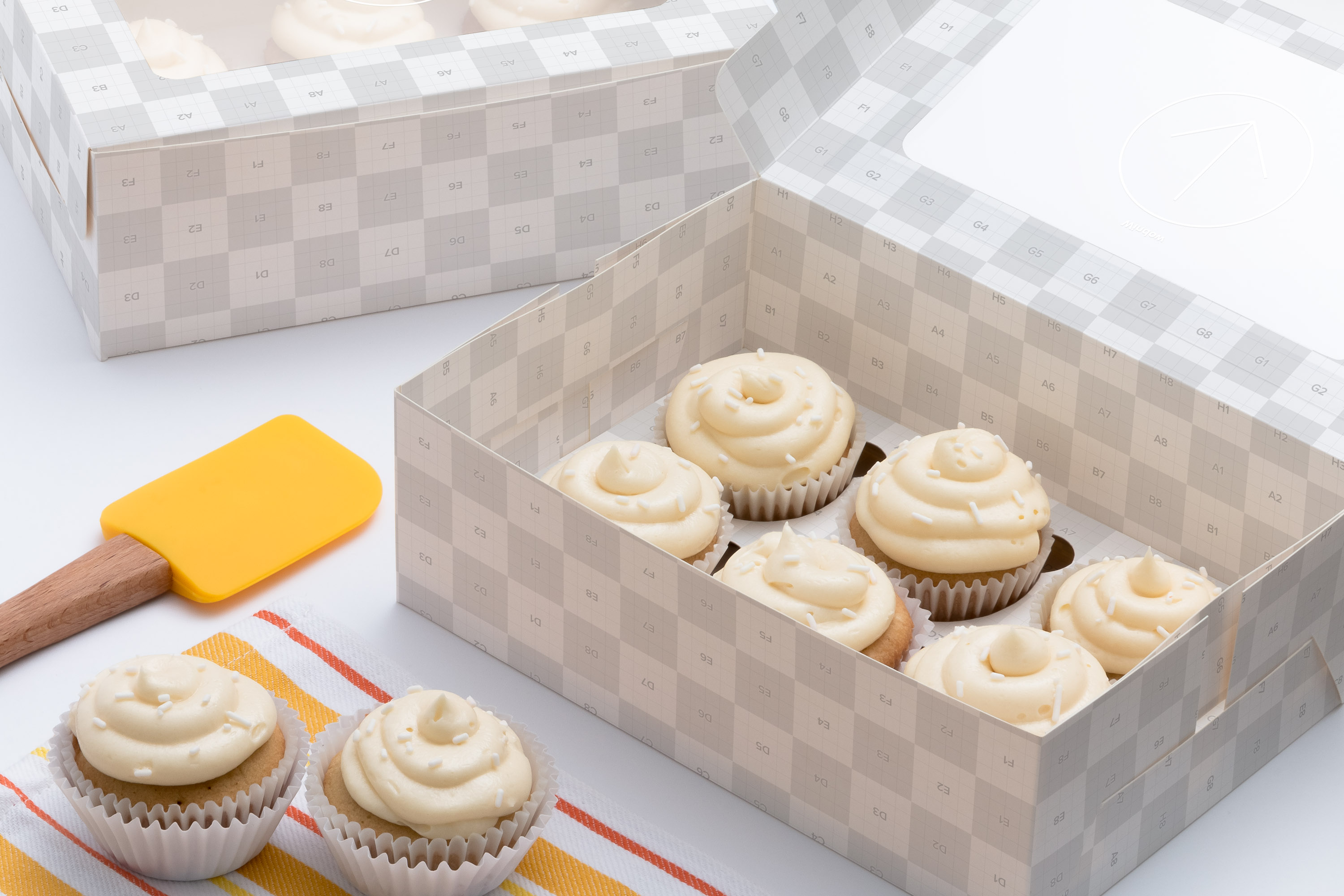 六只装规格纸杯蛋糕包装盒外观设计样机01 Six Cupcake Box Mockup 01插图(2)
