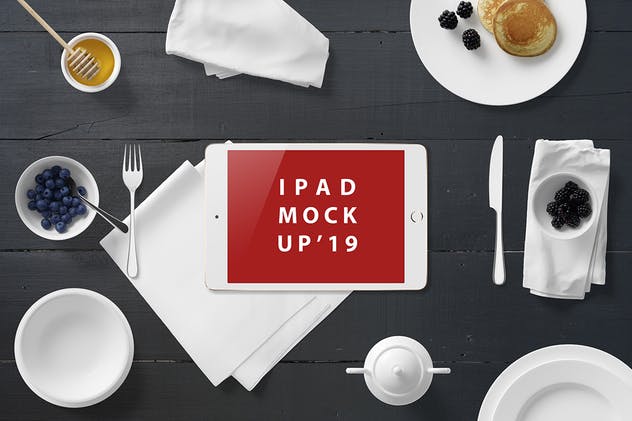 西式早餐场景iPad Mini设备展示样机 iPad Mini Mockup – Breakfast Set插图4