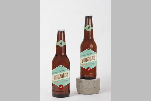 棕色玻璃啤酒瓶样机设计模板V2 Beer Bottle Mock Up Vol 02插图2