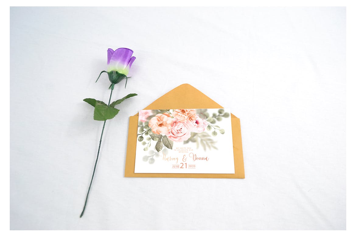 婚礼邀请函设计效果图样机蚂蚁素材精选模板v1 Realistic Wedding Invitation Card Mockup插图(3)