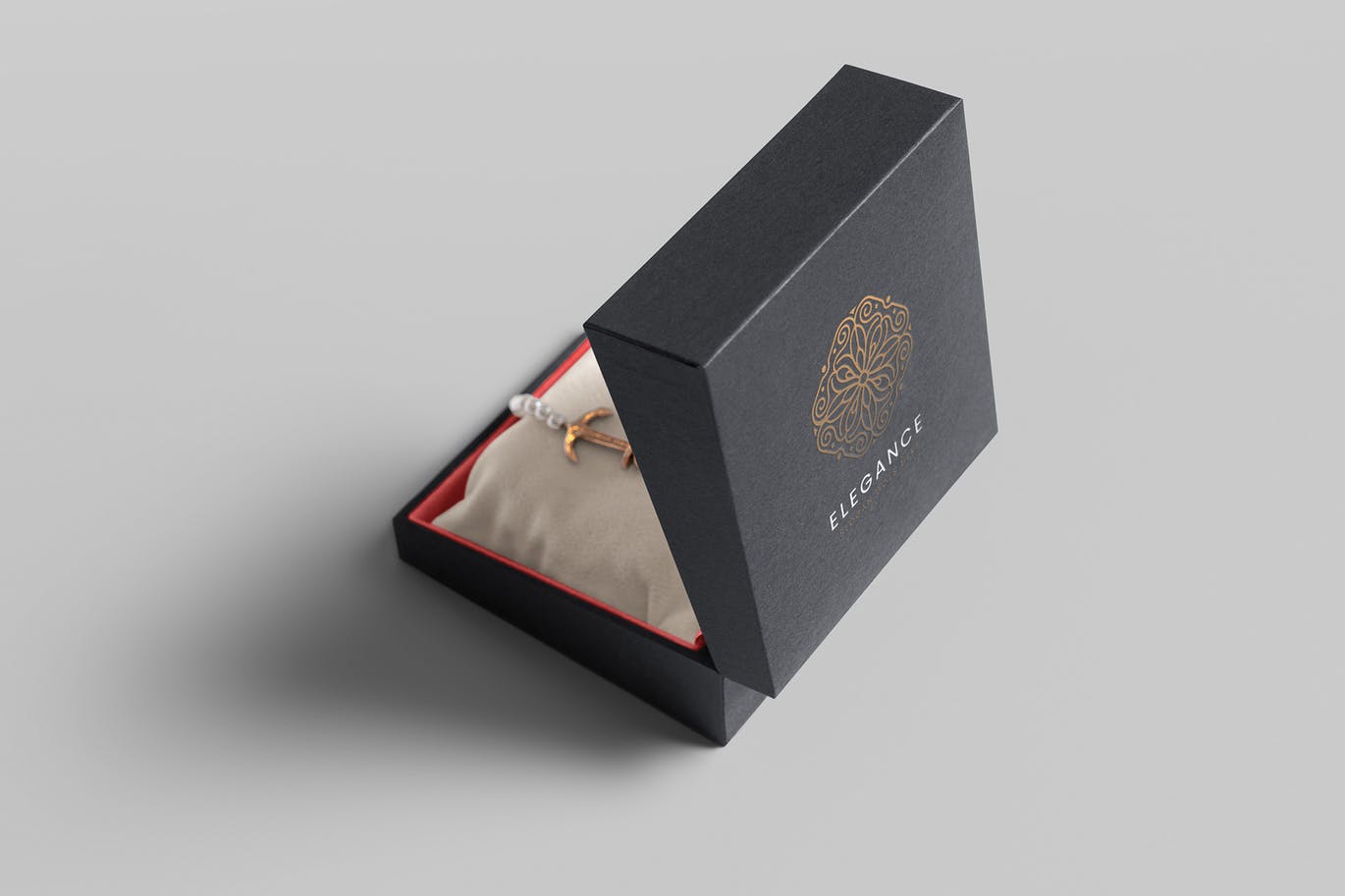 珠宝包装盒设计图第一素材精选模板 Jewelry Packaging Box Mockups插图(4)