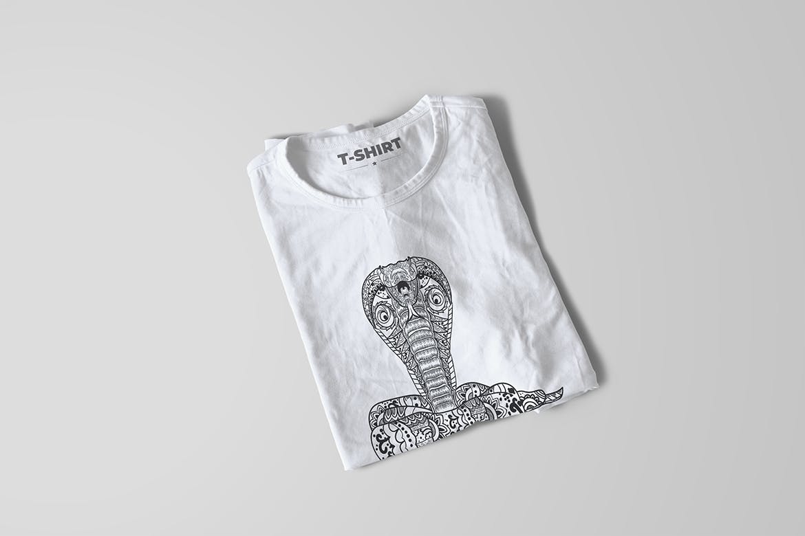 眼镜蛇-曼陀罗花手绘T恤印花图案设计矢量插画第一素材精选素材 Cobra Mandala T-shirt Design Vector Illustration插图(1)