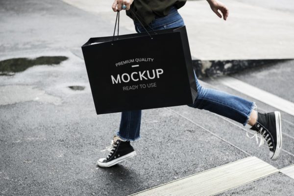 促销广告购物袋纸袋样机 Sale advertisement designs Mockup缩略图 促销广告购物袋纸袋样机 Sale advertisement designs Mockup