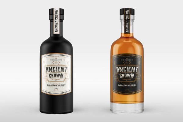 威士忌酒瓶外观品牌设计样机 Whiskey Bottle Mock-Up