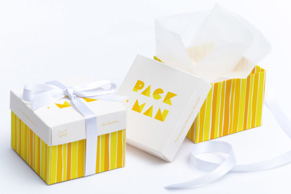 立方体礼品盒包装外观设计效果图样机01 Cube Gift Box Mockup 01