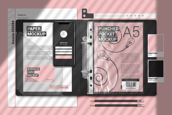 A5塑料文件夹袋样机模板 A5 Papers In Plastic Folder Scene  Mockup