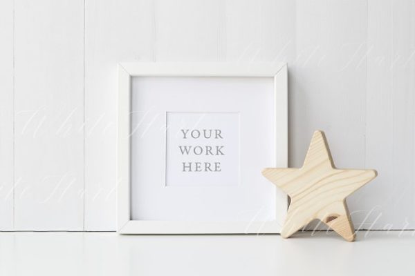 正方体白色画框样机模板 Nursery style white frame mock up