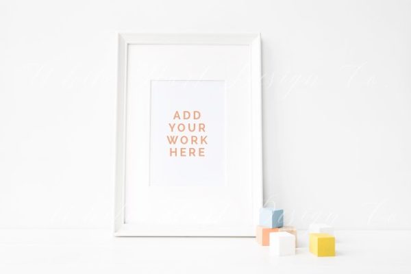 白色木质边框画册相框样机模板 Styled stock photo – Frame mock up缩略图 白色木质边框画册相框样机模板 Styled stock photo – Frame mock up