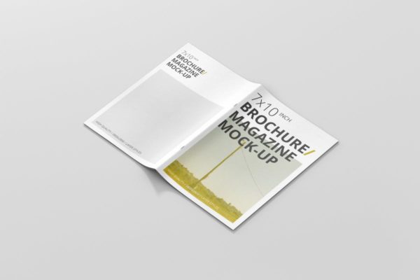 时尚宣传册杂志样机模板 Brochure / Magazine Mockup – 7×10缩略图 时尚宣传册杂志样机模板 Brochure / Magazine Mockup – 7×10