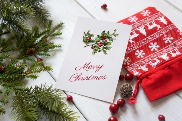 圣诞贺卡海报/传单/贺卡样机 Christmas card poster mockup