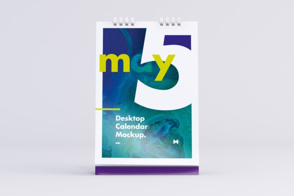纵向桌面日历设计前视图样机模板 Desktop Portrait Calendar Mockup in Front View