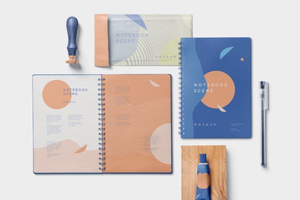 三种款式记事本外观设计预览样机模板 3 Notebook Mockups With Movable Elements
