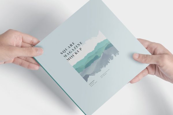 企业介绍画册/杂志设计效果图样机 Square Magazine Mockups