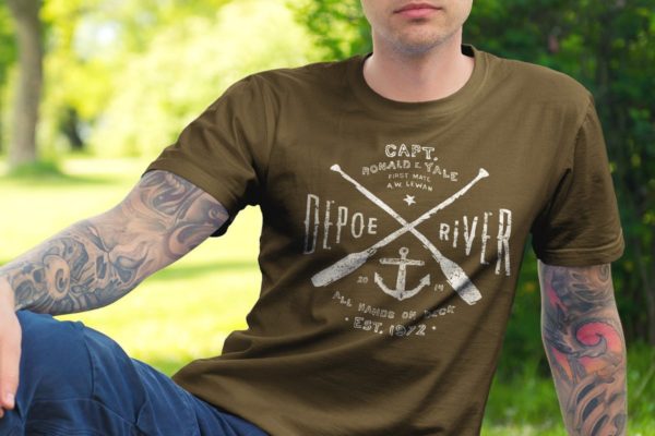 潮流时尚T恤都市版服装样机设计素材 T-Shirt Mockup / Urban Edition