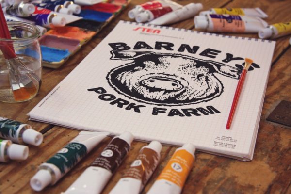 画室创作场景网格笔记本样机模板素材v2 Grid Paper Notebook View