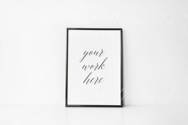 A4规格画框相框样机 A4 black frame mock up – 8×12"