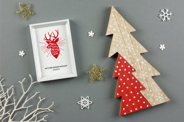 圣诞节主题白色边框画框相框样机 Christmas White Picture Frame Mockup