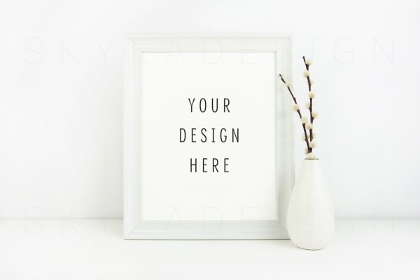 极简主义画框样机 White picture frame mockup