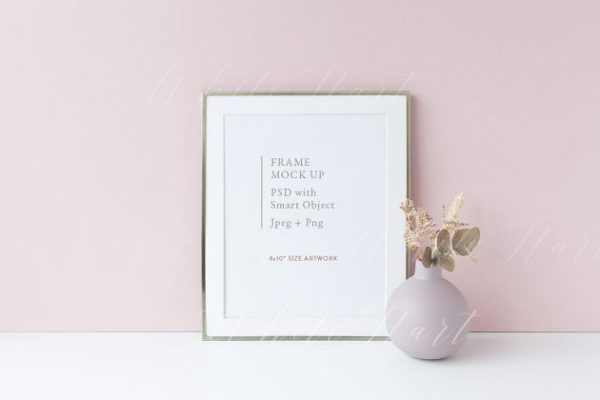 金色8×10框架模板-PSD/PNG Golden 8×10 frame mock up – PSD/PNG