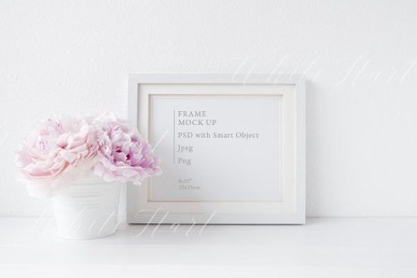 花饰相框样机设计模板素材 Landscape frame mock up – 8×10"