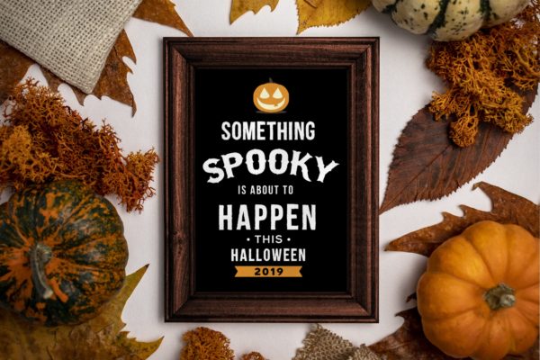 万圣节主题相框样机设计模板素材 Picture frame mockup