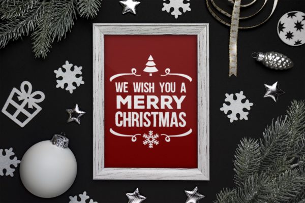 圣诞节主题照片相框样机设计模板素材 Christmas picture frame mockup