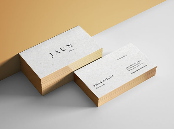 镶金边效果高端名片设计PSD样机素材模板 Gold Edges Business Card Mockup