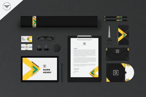 品牌VI视觉设计等距网格办公用品套装设计样机素材模板 Stationery Branding Mockups