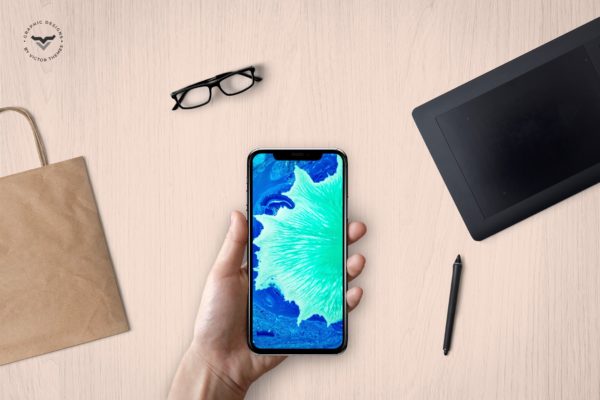 手持iPhone Xs手机实景屏幕预览样机模板素材 Mobile in Hand Mockups