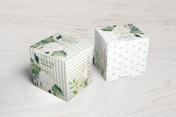 方形礼品纸盒包装样机V1 Square Box Mockup 01