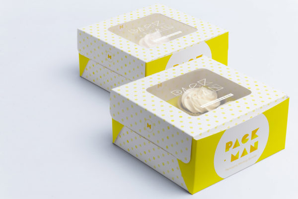 四个装纸杯蛋糕甜品礼盒包装设计样机素材03 Four Cupcake Box Mockup 03