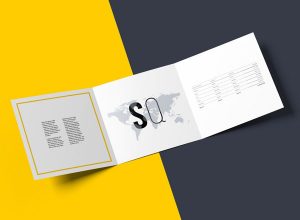 方形三折页册子展示模型（mockups）PSD