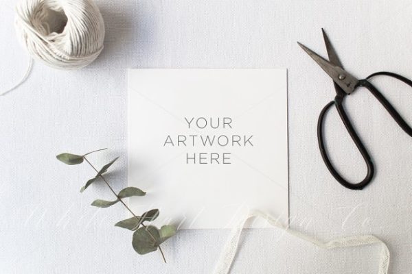 婚礼邀请卡贺卡样机素材 Wedding square stationery mock up