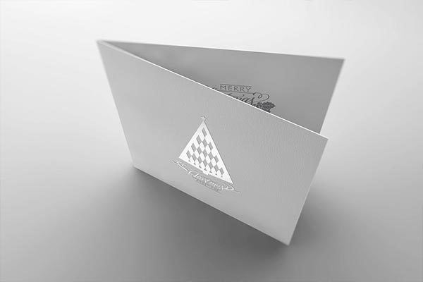 真实质感的新年圣诞节贺卡设计VI样机素材展示模型mockups