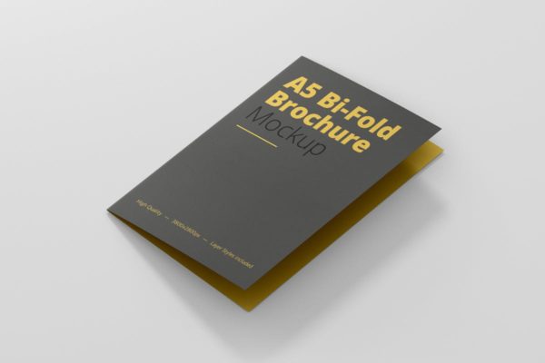 A5双折小册子传单样机素材模板 A5 Bi-Fold Brochure Mock-Up