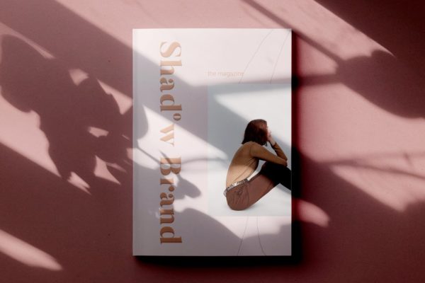 时尚品牌产品展示画册杂志样机素材 Shadow Brand – Magazine Mockups