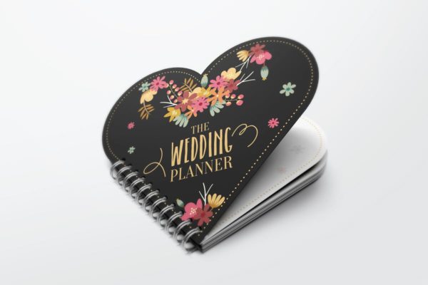 活页装订心形记事本样机素材模板 Heart Shape Notebook Mockups