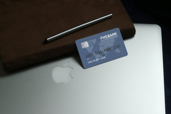 逼真的银行信用卡/储蓄卡样机素材